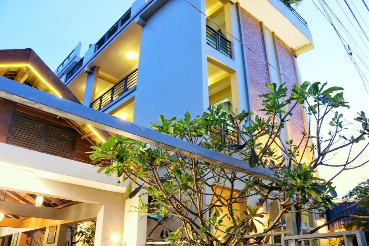 Neakru Guesthouse And Restaurant Kampot Exterior photo