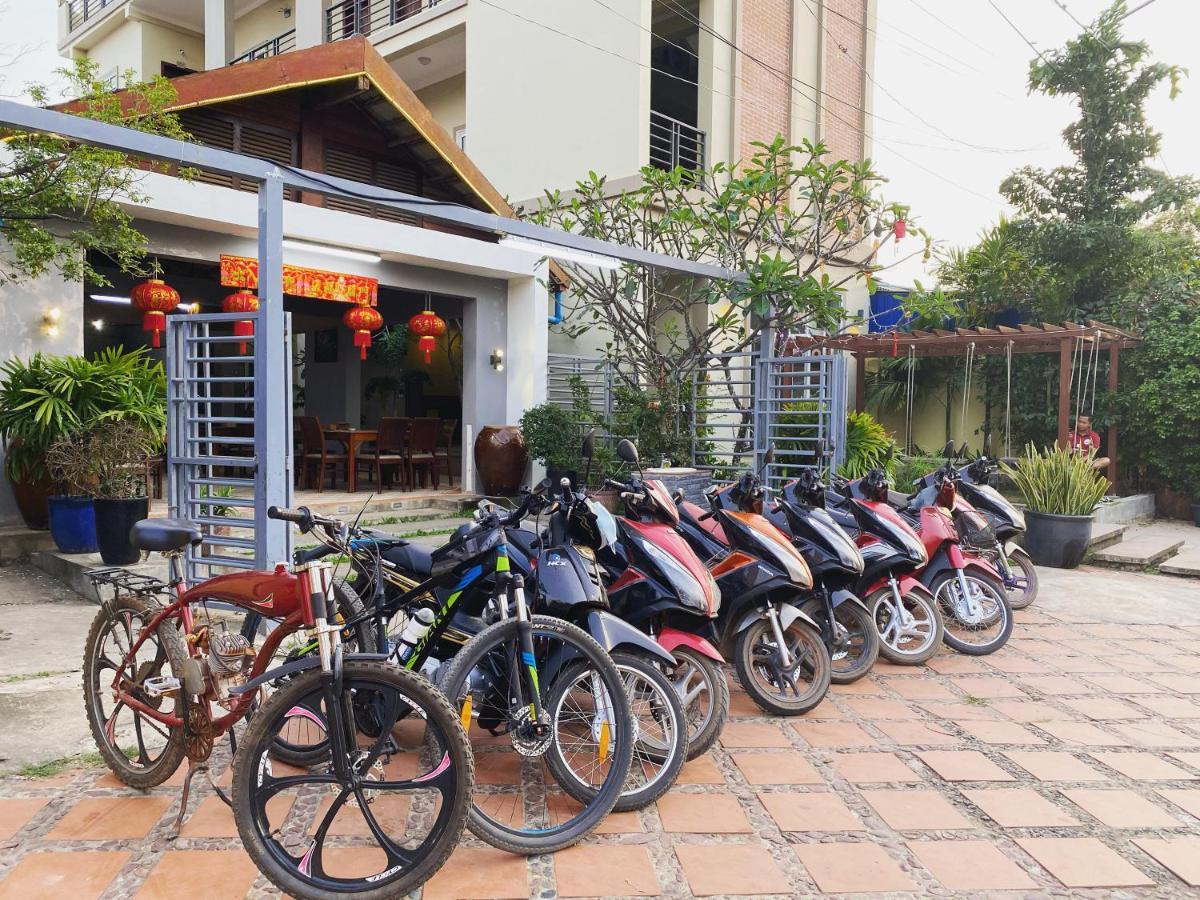 Neakru Guesthouse And Restaurant Kampot Exterior photo
