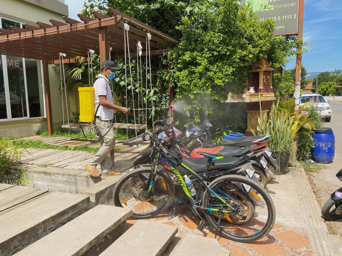 Neakru Guesthouse And Restaurant Kampot Exterior photo
